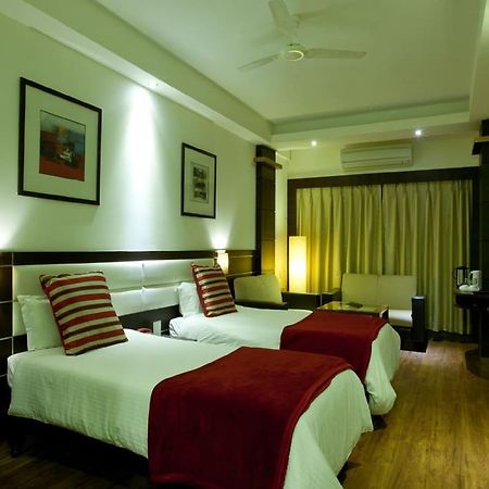 Surya Royal Hotel Кота Екстер'єр фото