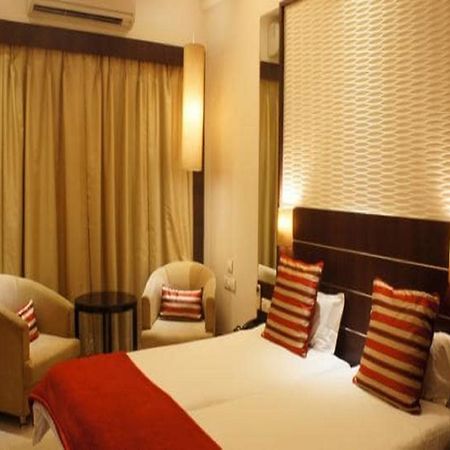 Surya Royal Hotel Кота Екстер'єр фото