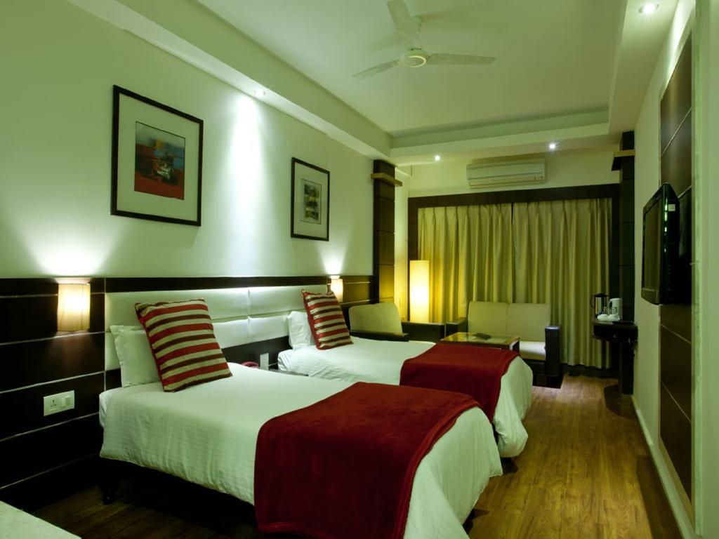 Surya Royal Hotel Кота Екстер'єр фото