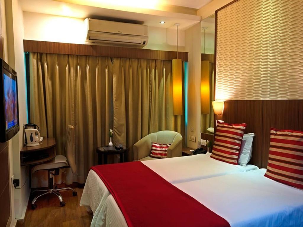 Surya Royal Hotel Кота Екстер'єр фото
