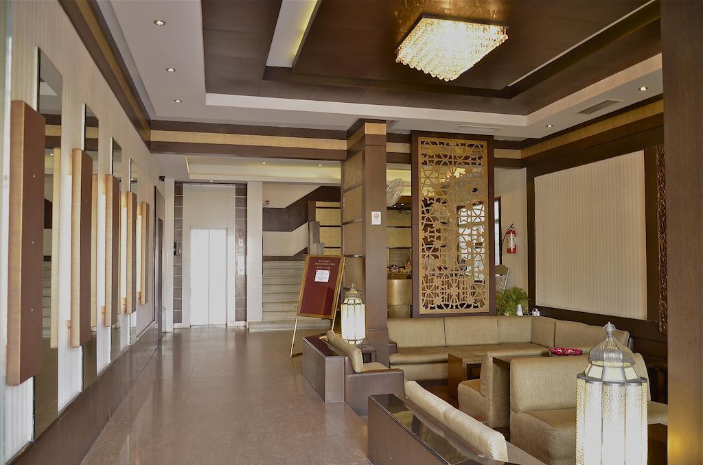 Surya Royal Hotel Кота Екстер'єр фото