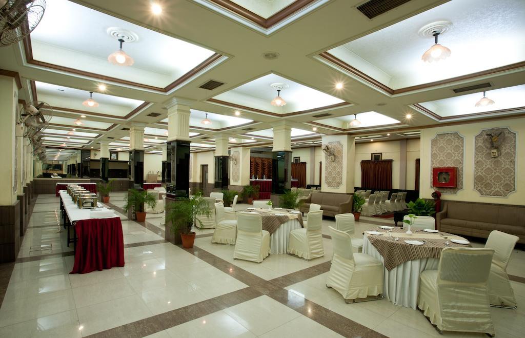Surya Royal Hotel Кота Екстер'єр фото